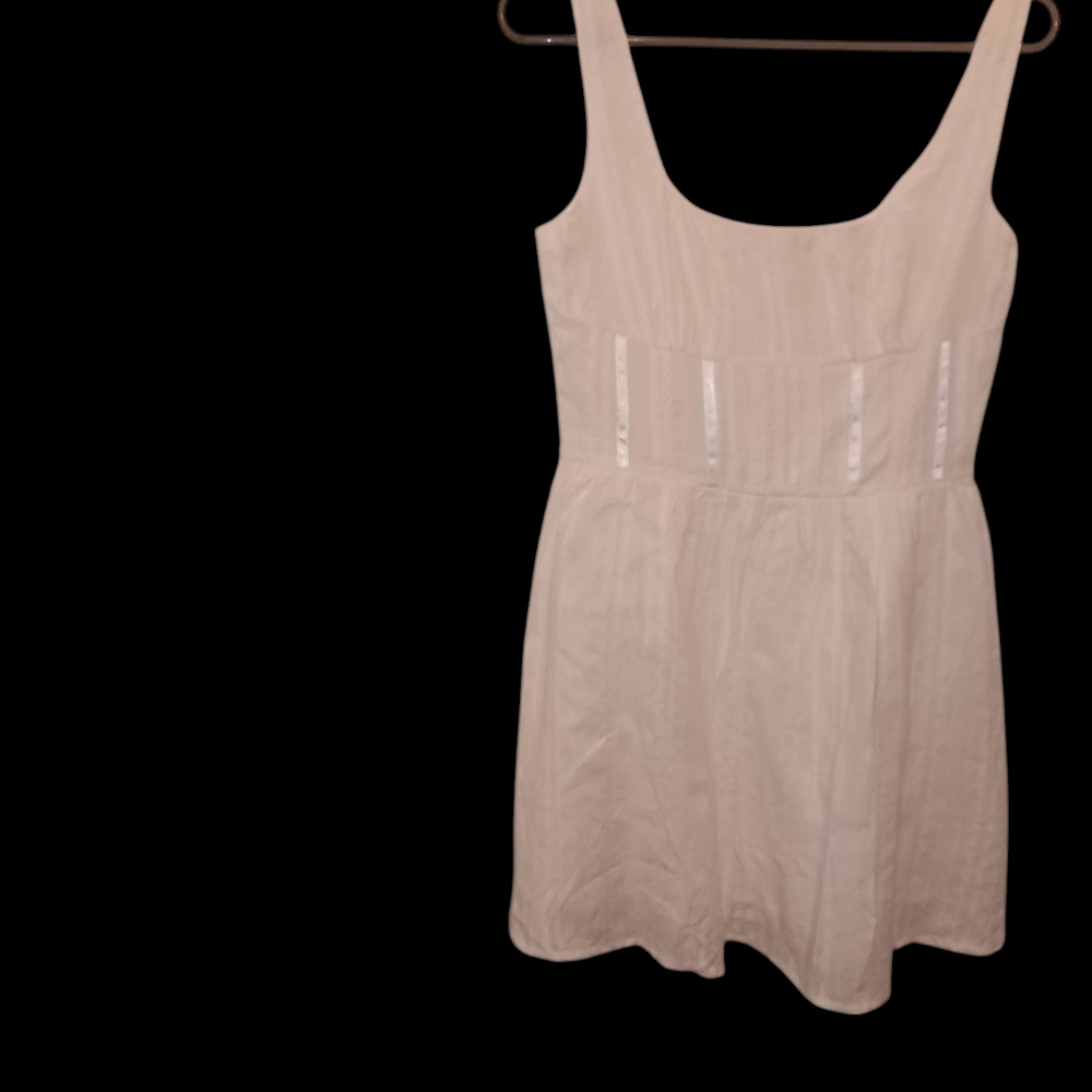Elegant Cream Sleeveless Dress